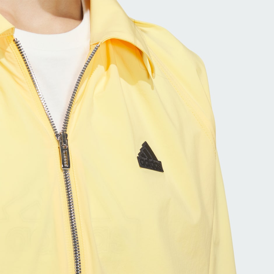 TECH SHIRKT