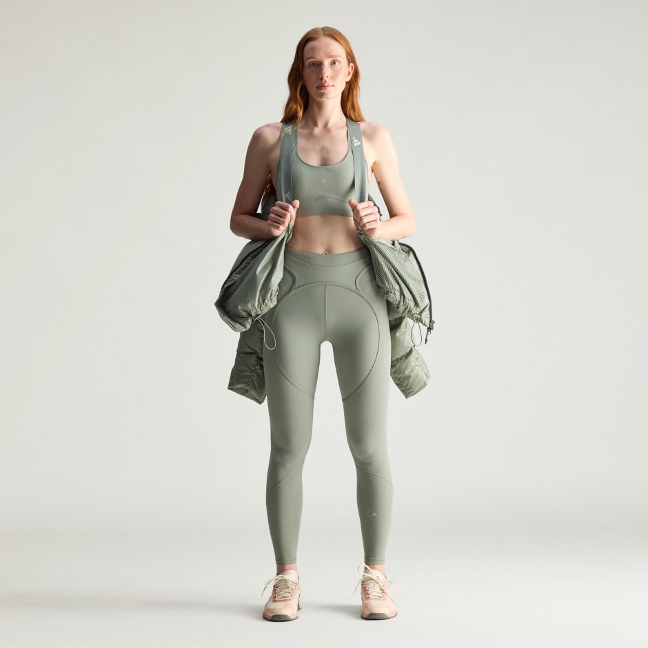 Jachetă de iarnă scurtă și căptușită adidas by Stella McCartney