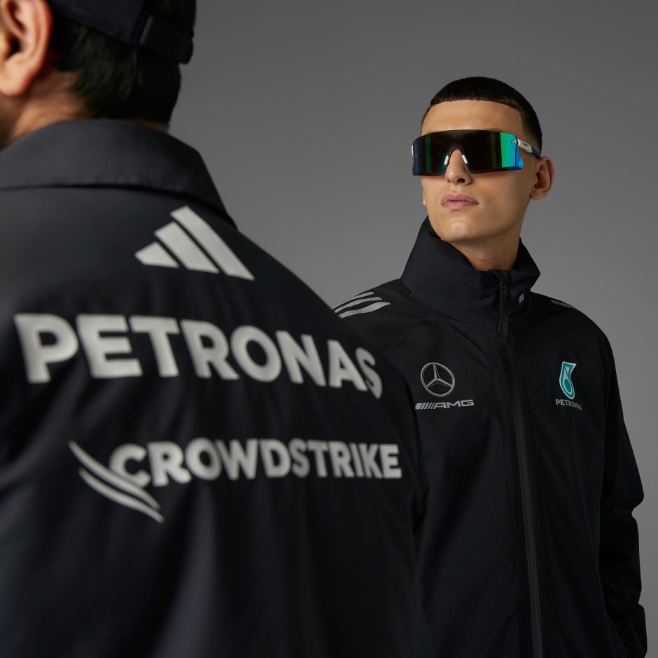 JACHETĂ IMPERMEABILĂ DE MECANIC MERCEDES - AMG PETRONAS FORMULA ONE TEAM