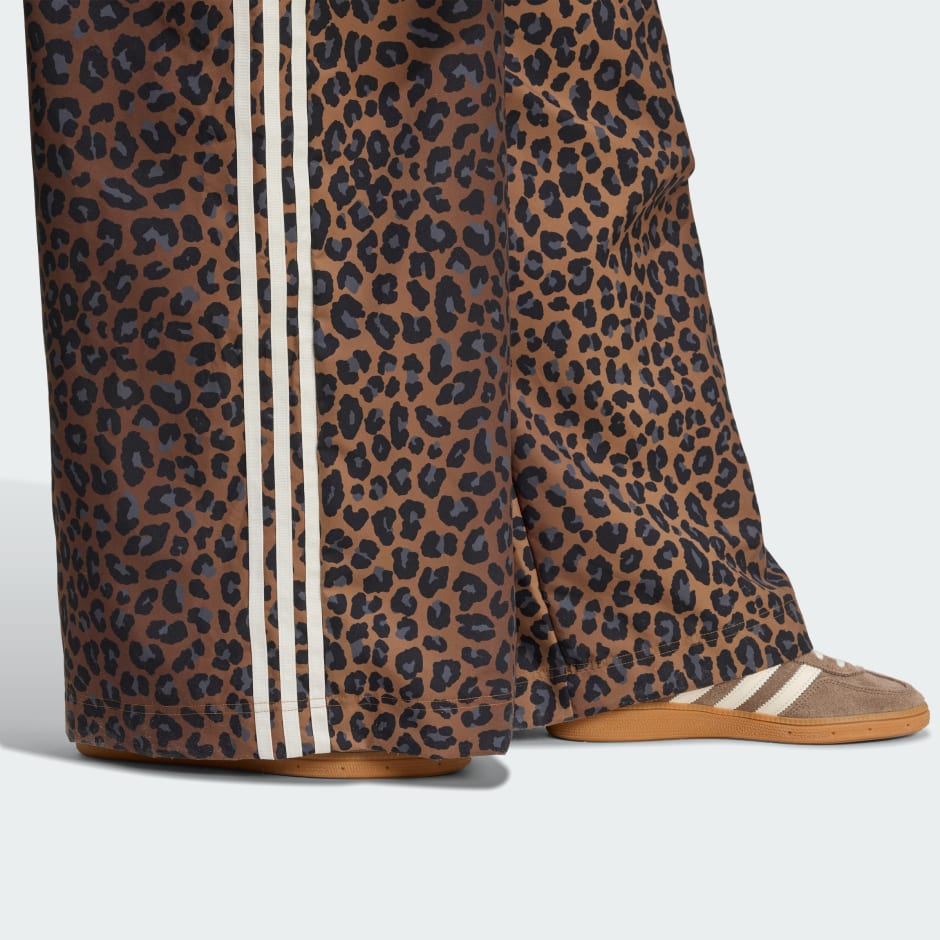 Pantaloni de trening supradimensionați Leopard Firebird