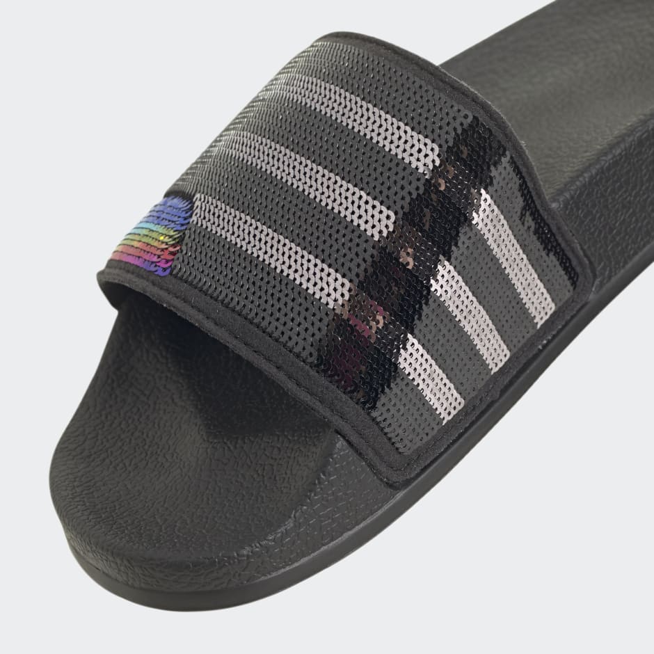 bad bijwoord Kilimanjaro adidas Adilette Slides - Black | adidas OM