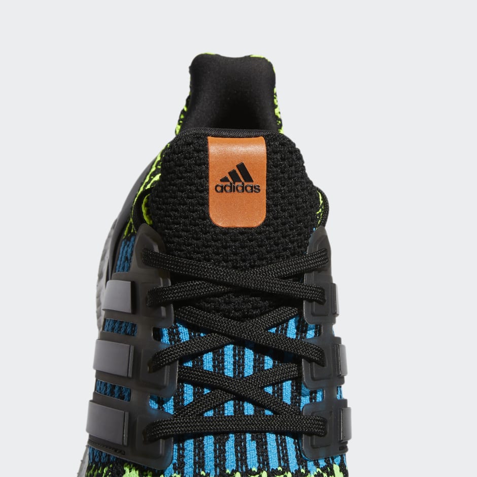 Ultraboost 5.0 DNA Shoes