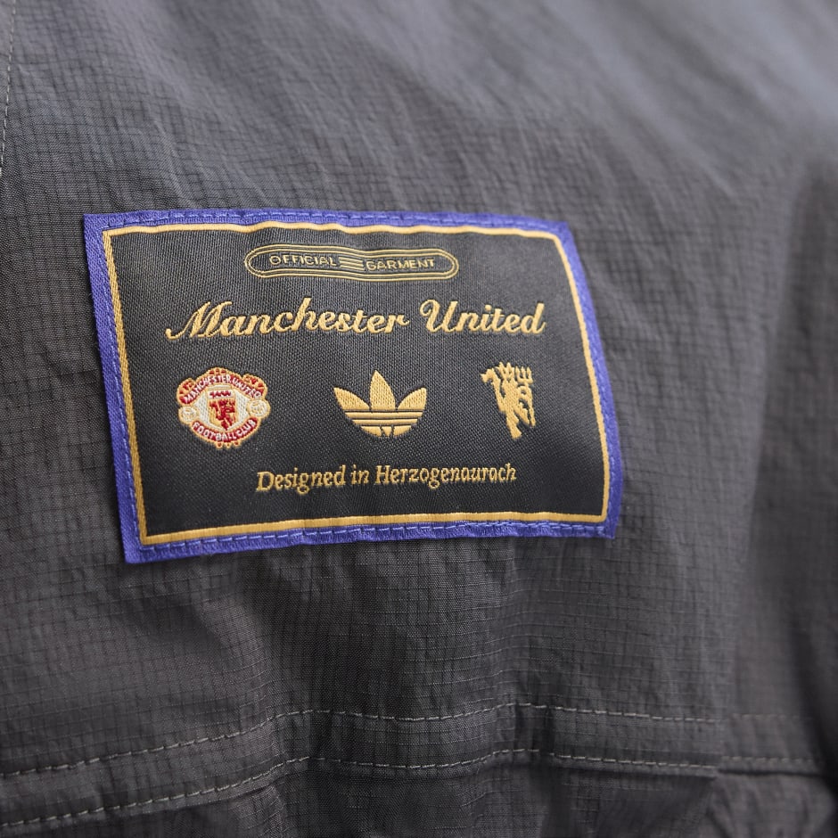 Manchester United Terrace Icons Half-Zip Jacket
