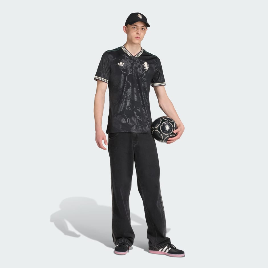 القميص الثالث ليوفنتوس 25/26