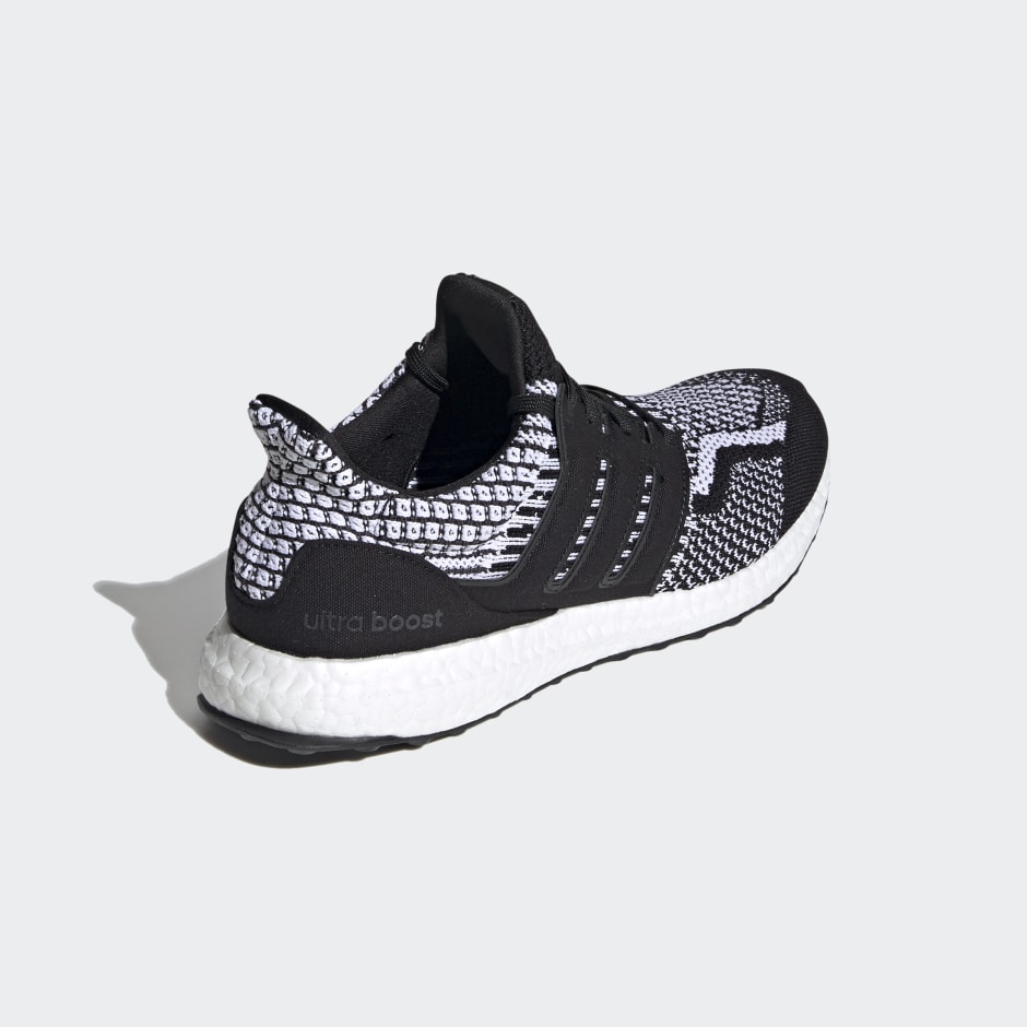 Ultraboost 5.0 DNA Shoes