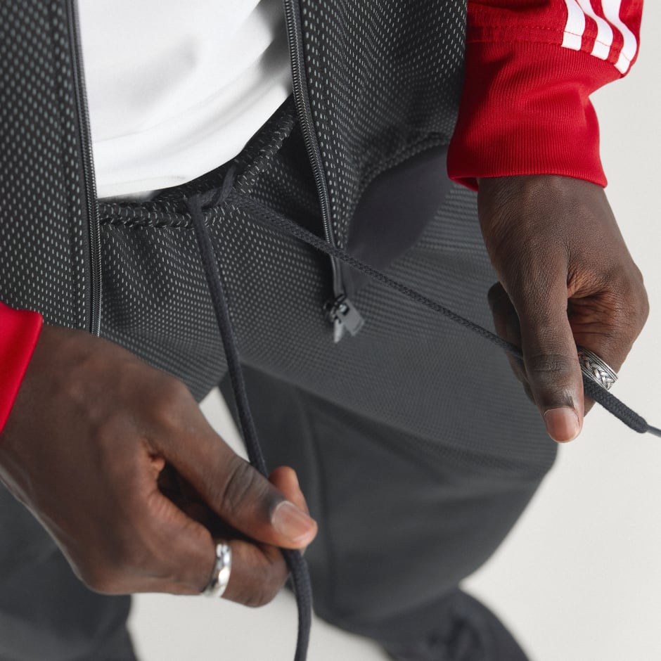 LOOSE MESH TRACKPANTS