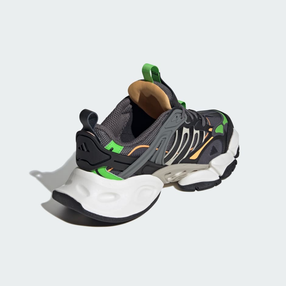 XLG Runner Deluxe Shoes