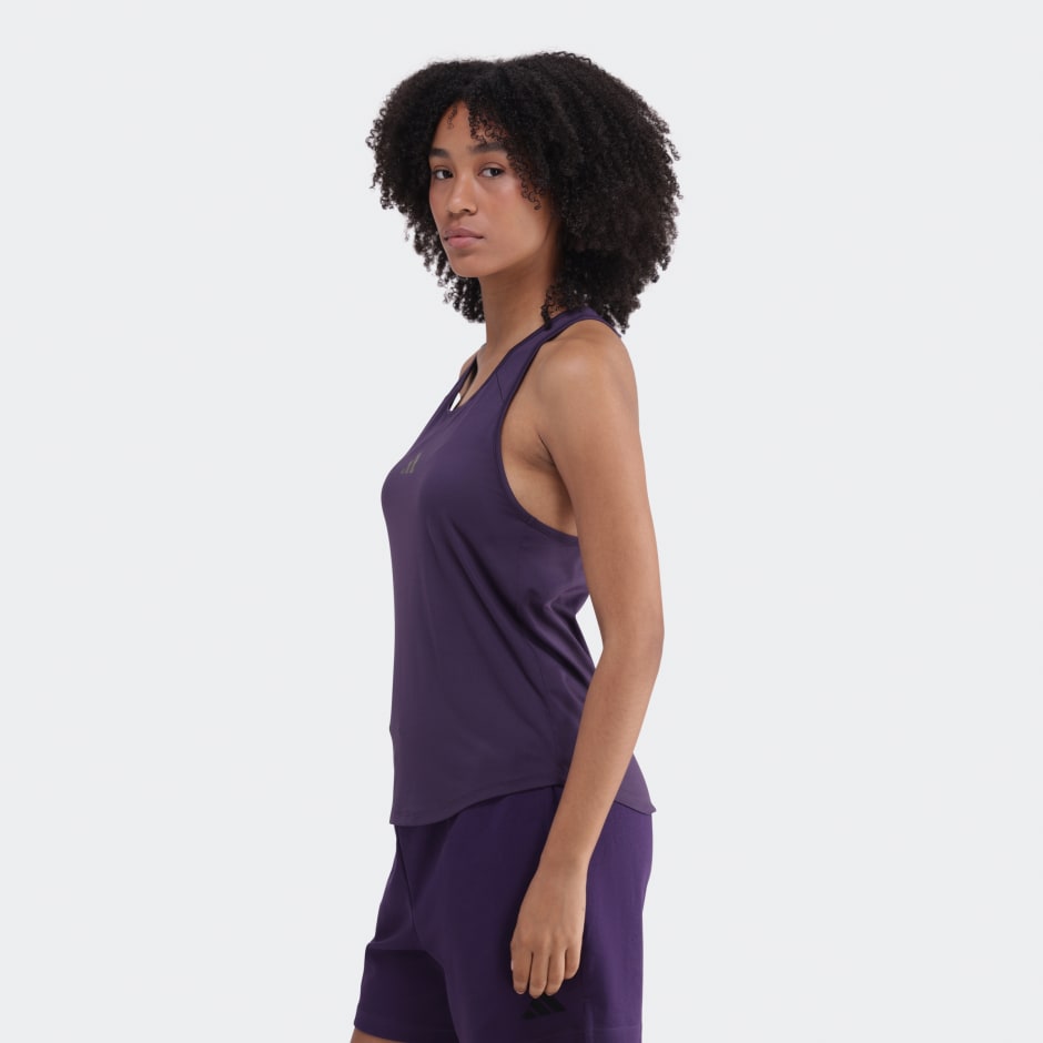 Train Essentials Minimal Branding Racerback Tank Top