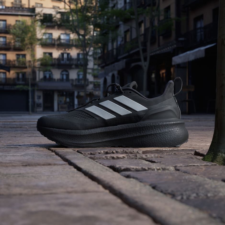 Pantofi sport Ultraboost 5 TR