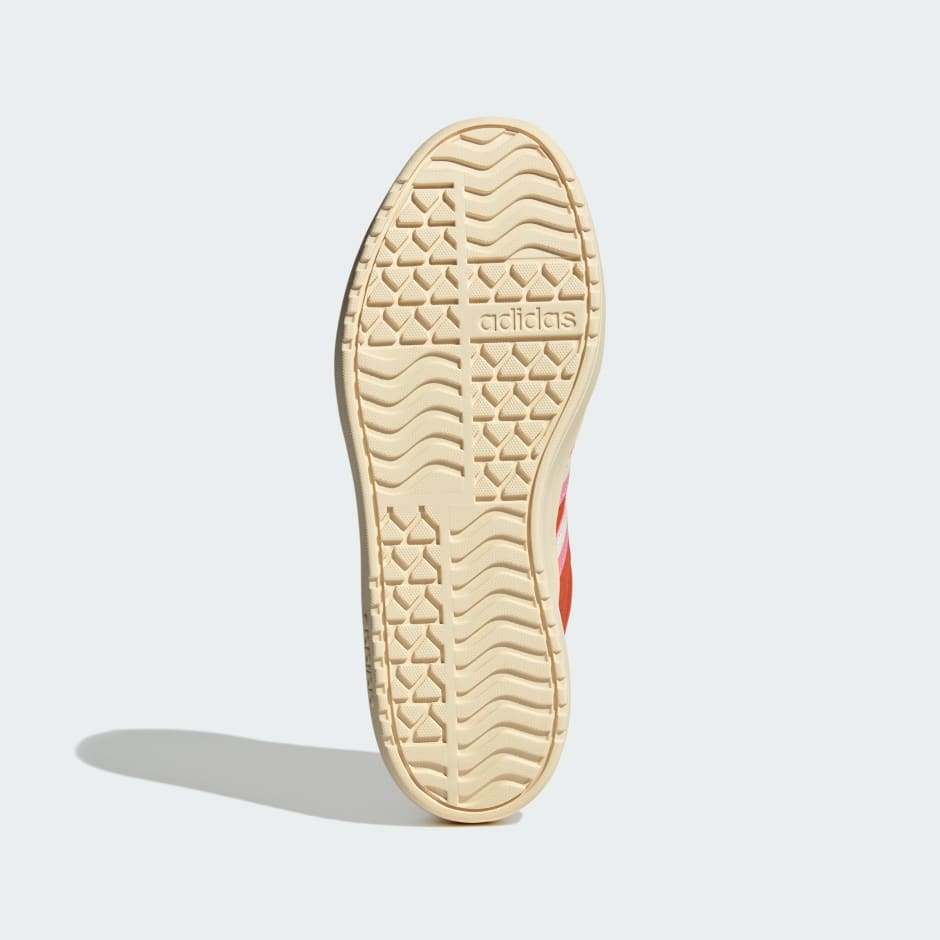 VL Court Bold Shoes