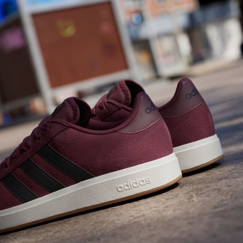 Pantofi Grand Court Base anii 2000