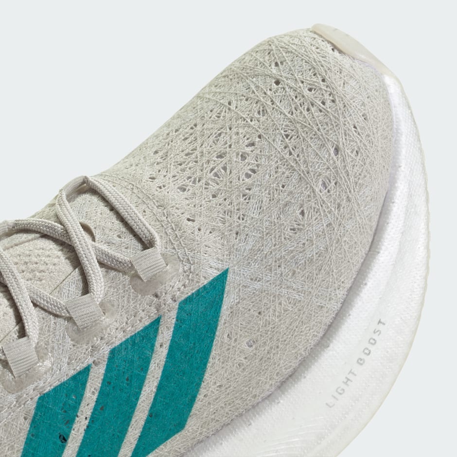 ULTRABOOST 5 STRUNG W