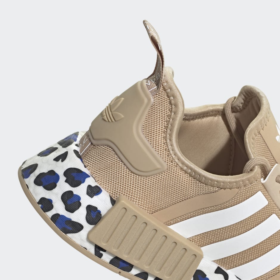 nmd_r1 shoes nude