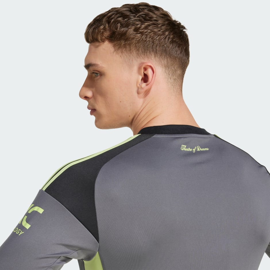 Manchester United 25/26 Long Sleeve Goalkeeper Jersey