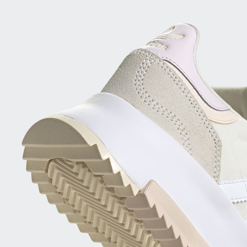 Tenis Retropy F2