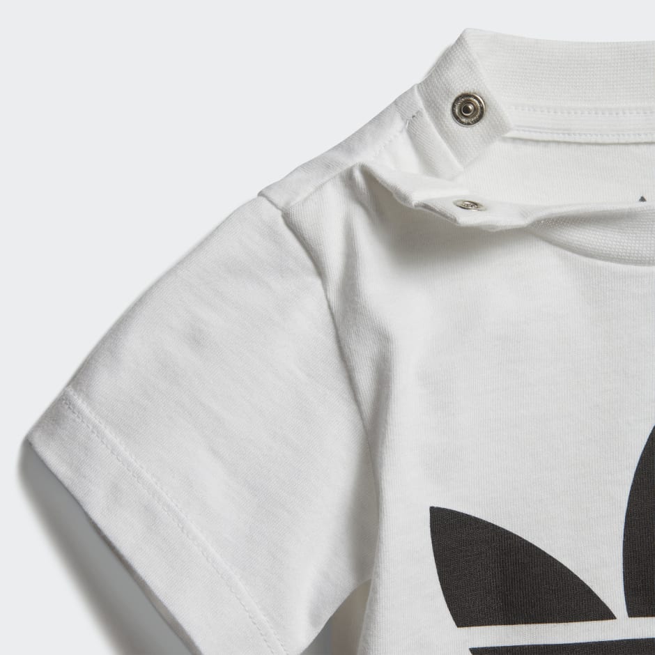 Adidas trefoil sweatshirt white best sale