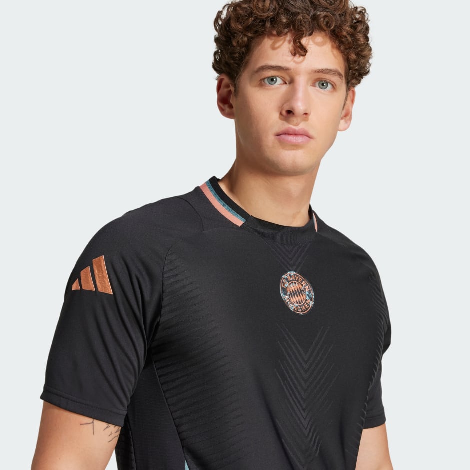 Dres FC Bayern Tiro 24 Pro Training