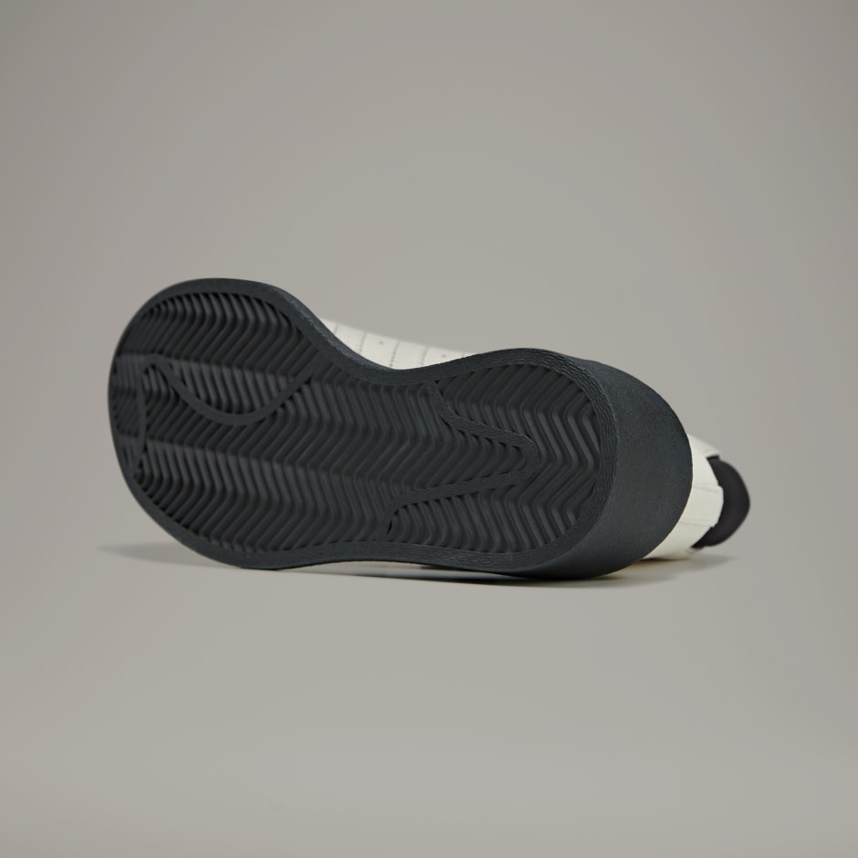 Y-3 Gendo Pro Model