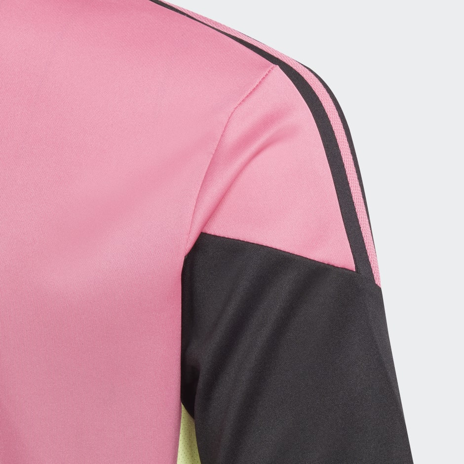 Lada Situatie nakoming Kids Clothing - Juventus Condivo 22 Training Jersey - Pink | adidas Kuwait
