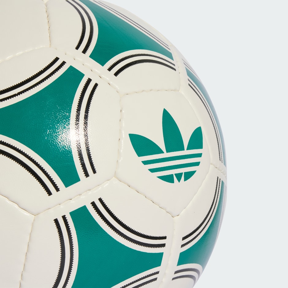 Accessories - Liverpool FC Third Club Ball - White | adidas