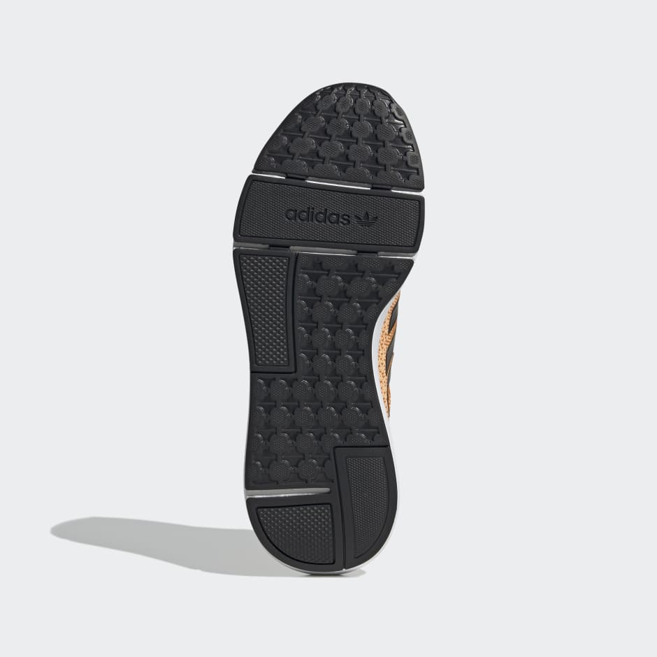 Tenis Swift Run 22
