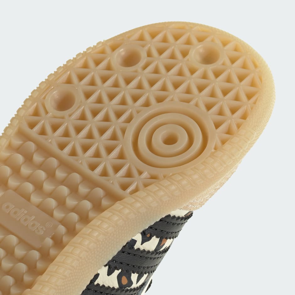 Pantofi Samba OG cu &icirc;nchidere confortabilă și șireturi elastice