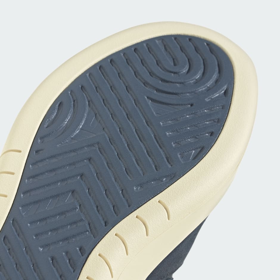 Court 24 Shoes