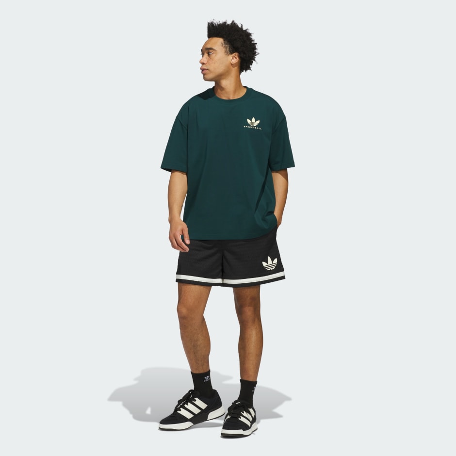 Worldwide Hoops GFX Tee