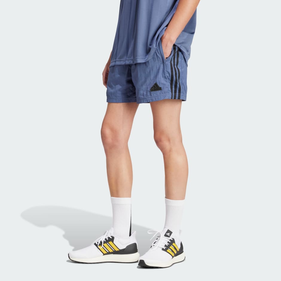 Tiro Lightweight Woven Shorts