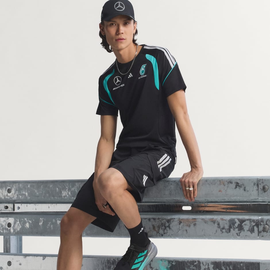 MERCEDES - AMG PETRONAS FORMULA 1 TEAM MECHANICS SHORT