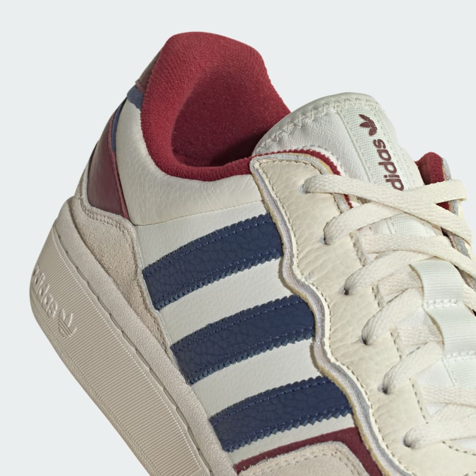 Courtic Shoes