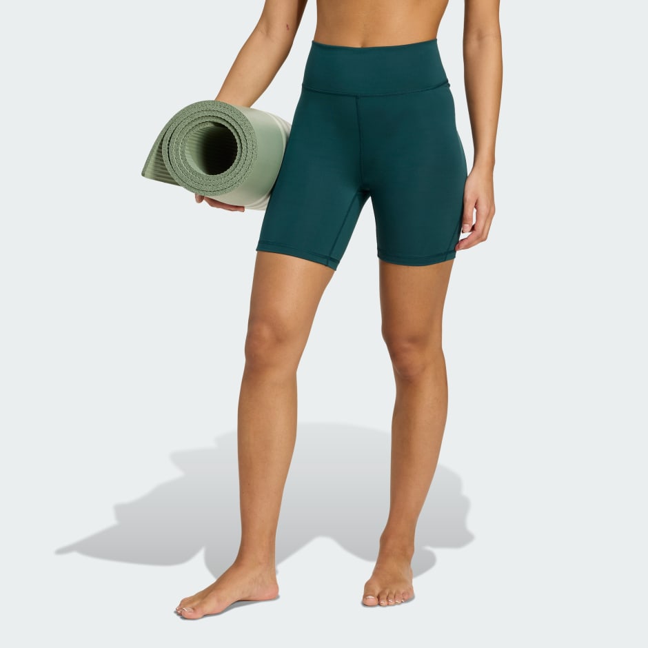 All Me Essentials 7-Inch Short Leggings