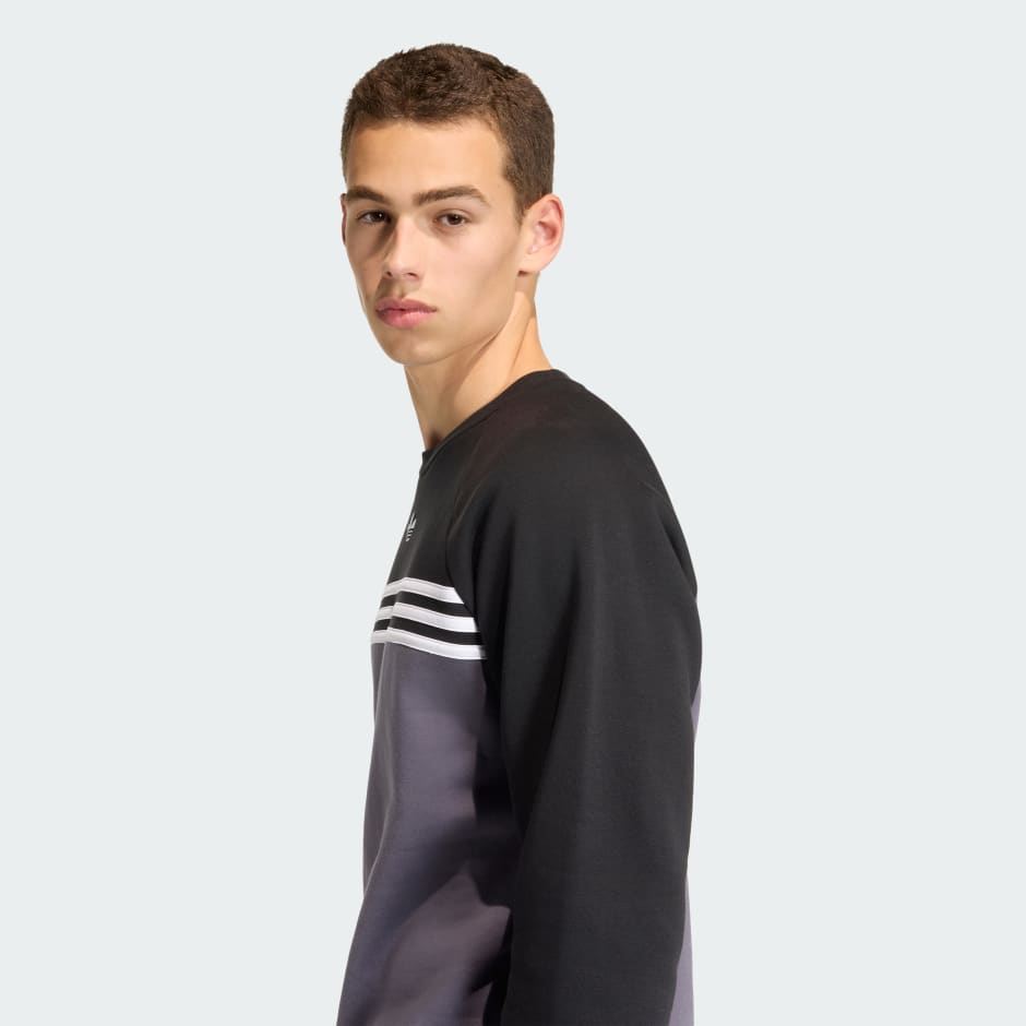 BLUZĂ CU DUNGI PE PIEPT ȘI GULER ROTUND