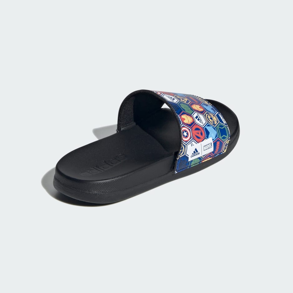 شبشب للأطفال Adilette Comfort x Marvel