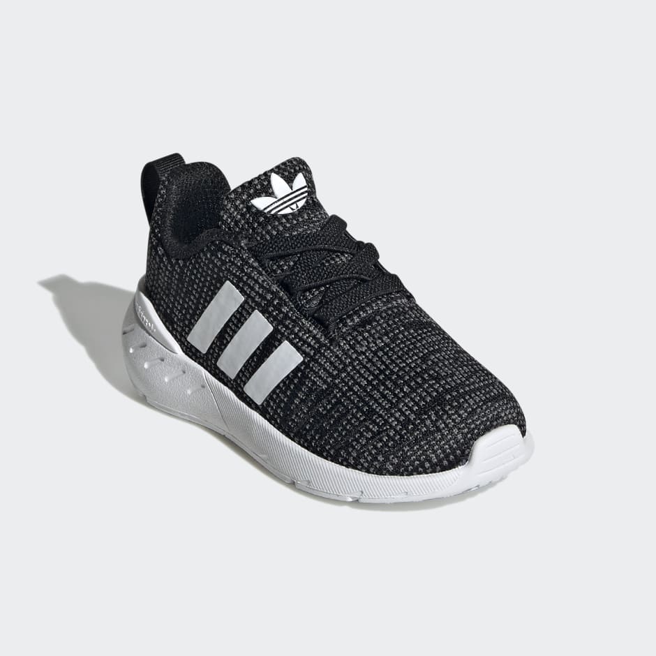 Kids Shoes - Swift Run 22 Shoes - Black | adidas Egypt