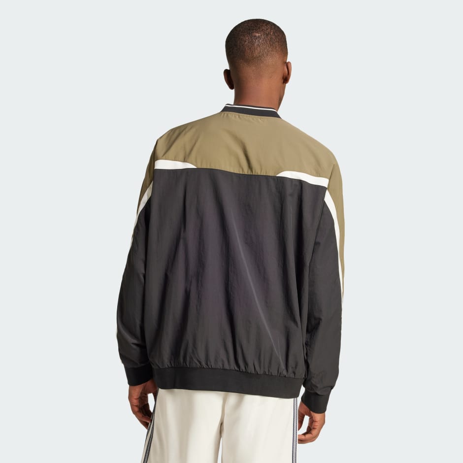 Cutline Pullover Top