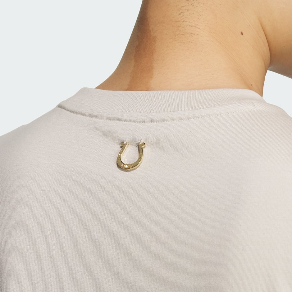 تيشيرت بأكمام قصيرة ورسمة لرأس السنة الصينية