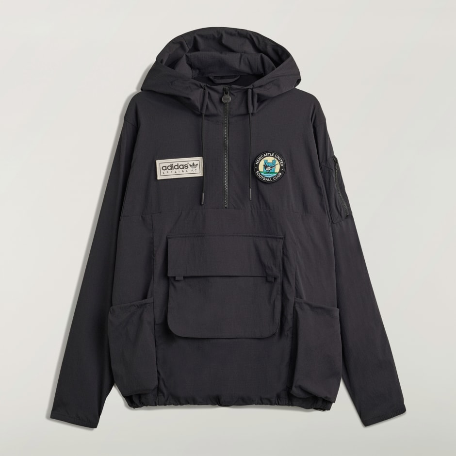 JACHETĂ NEWCASTLE SPZL F.C.