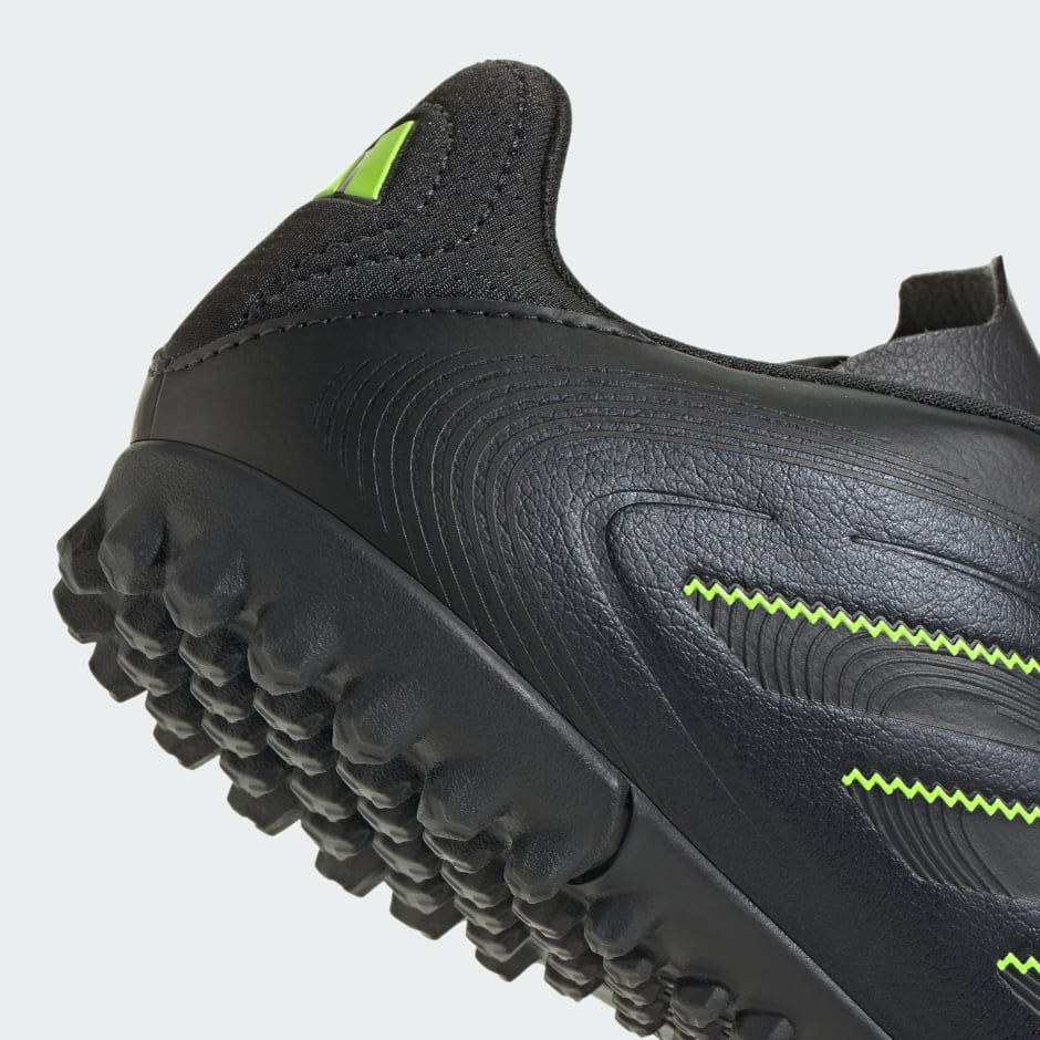 נעלי כדורגל לדשא סינתטי COPA PURE III CLUB לילדים