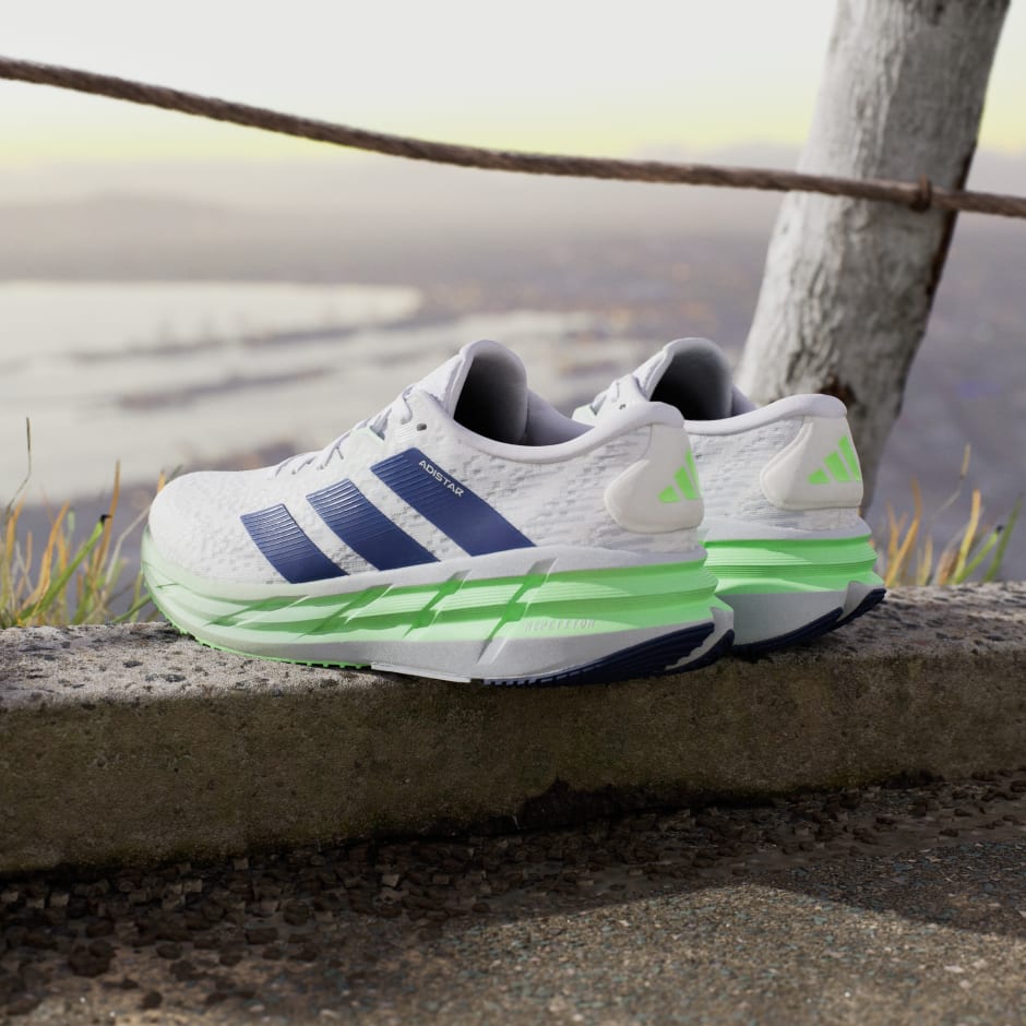 ADISTAR 4 RUNNING SHOES
