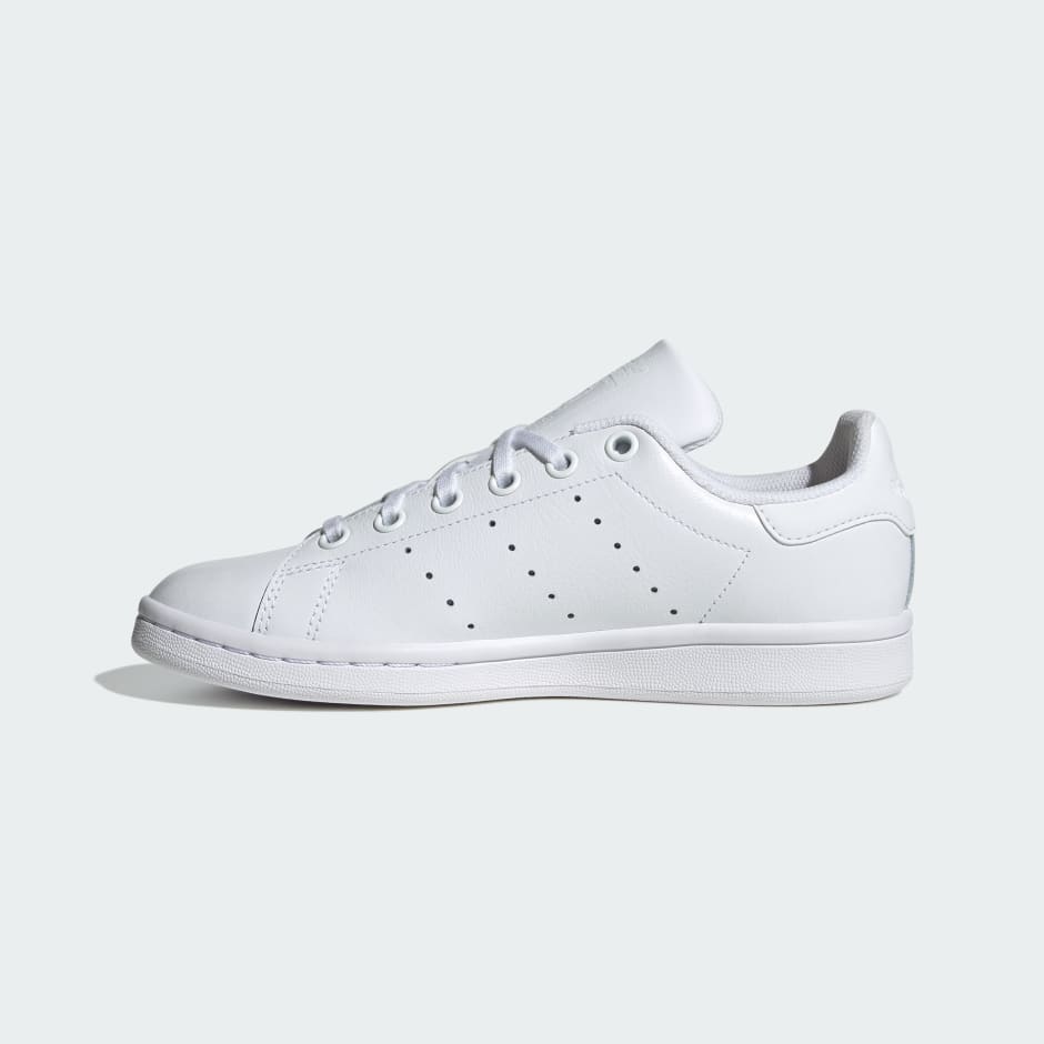 STAN SMITH J