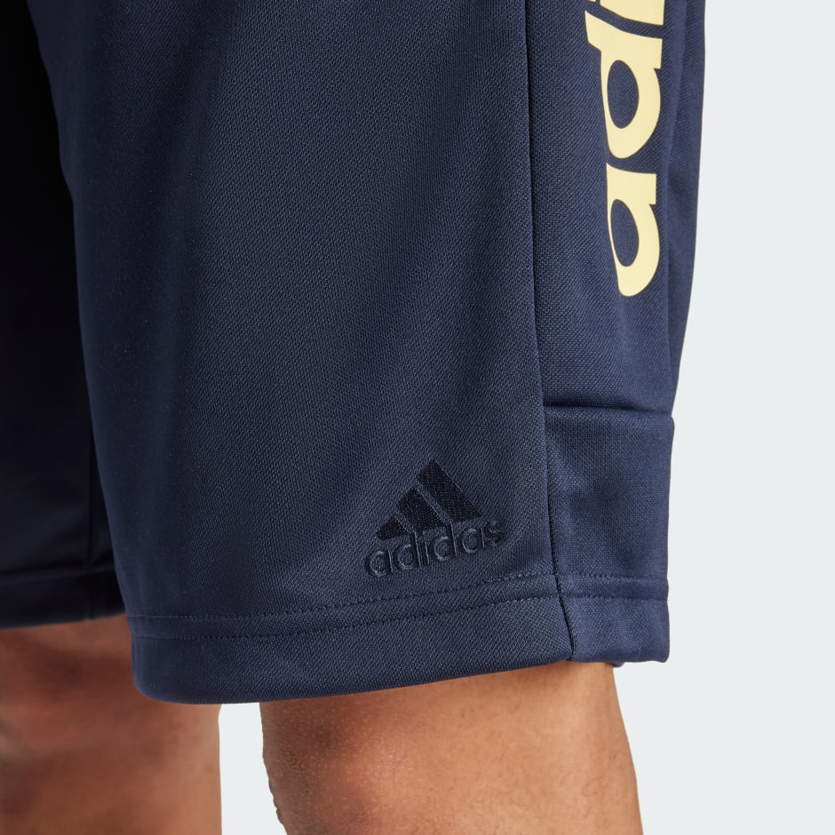 Tiro Wordmark Shorts