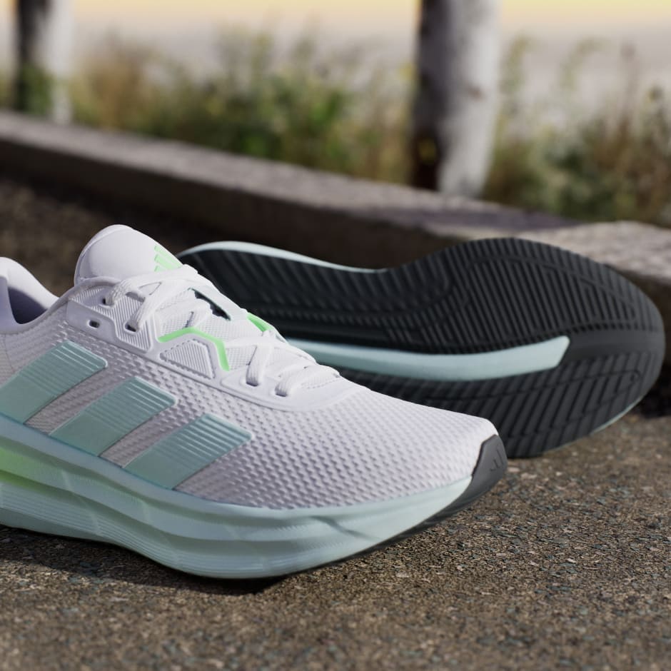 Galaxy 7 Running Shoes