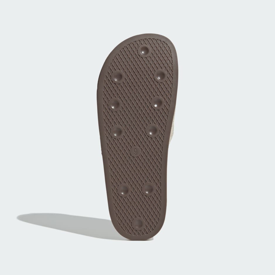 Adilette 拖鞋