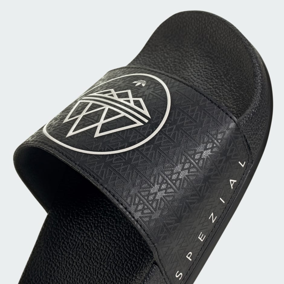 Adilette Slides