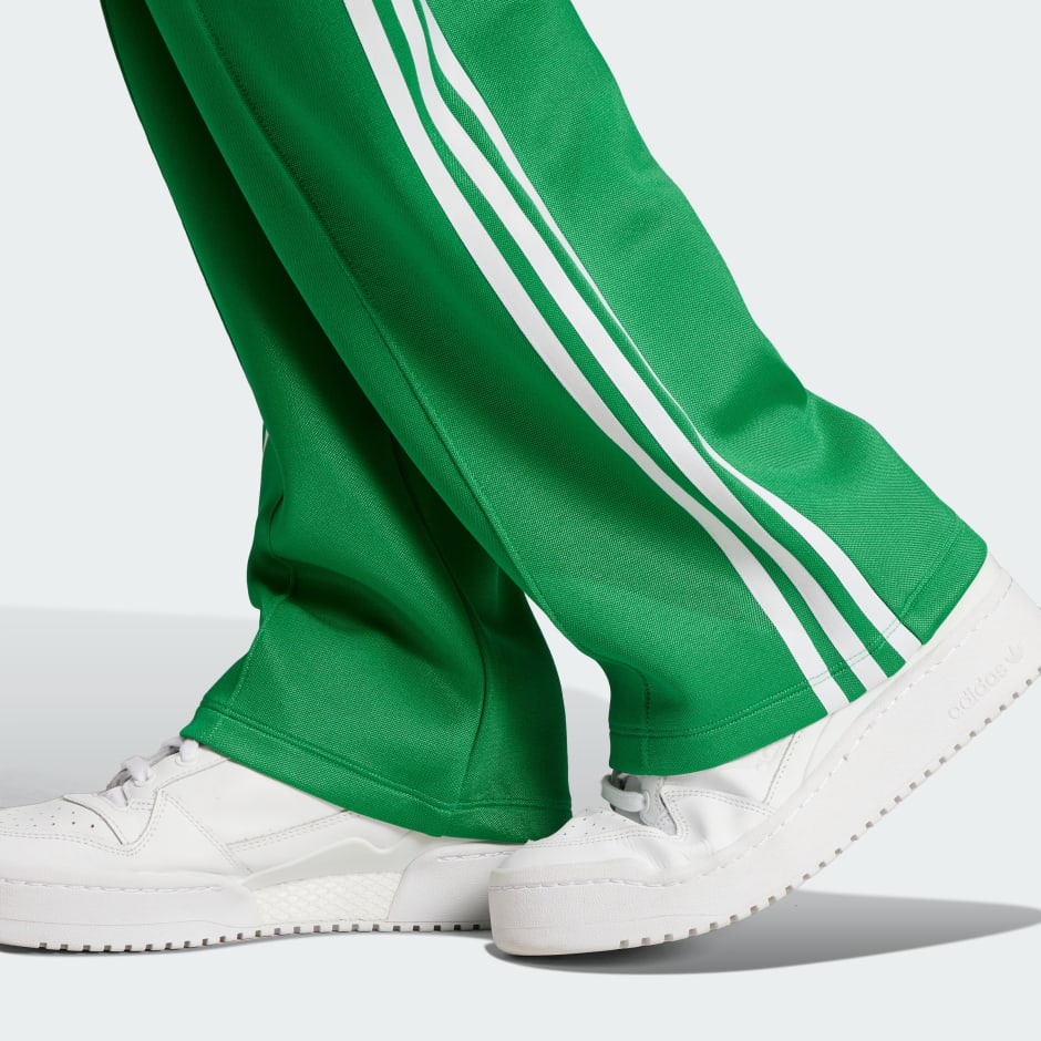 adidas Adicolor Classics Oversized SST Track Pants - Green | adidas GH