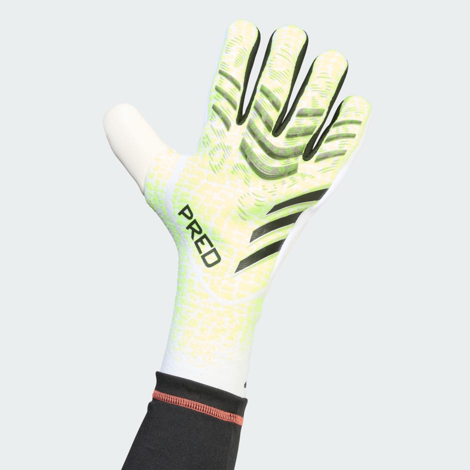 Predator Pro Goalkeeper Gloves