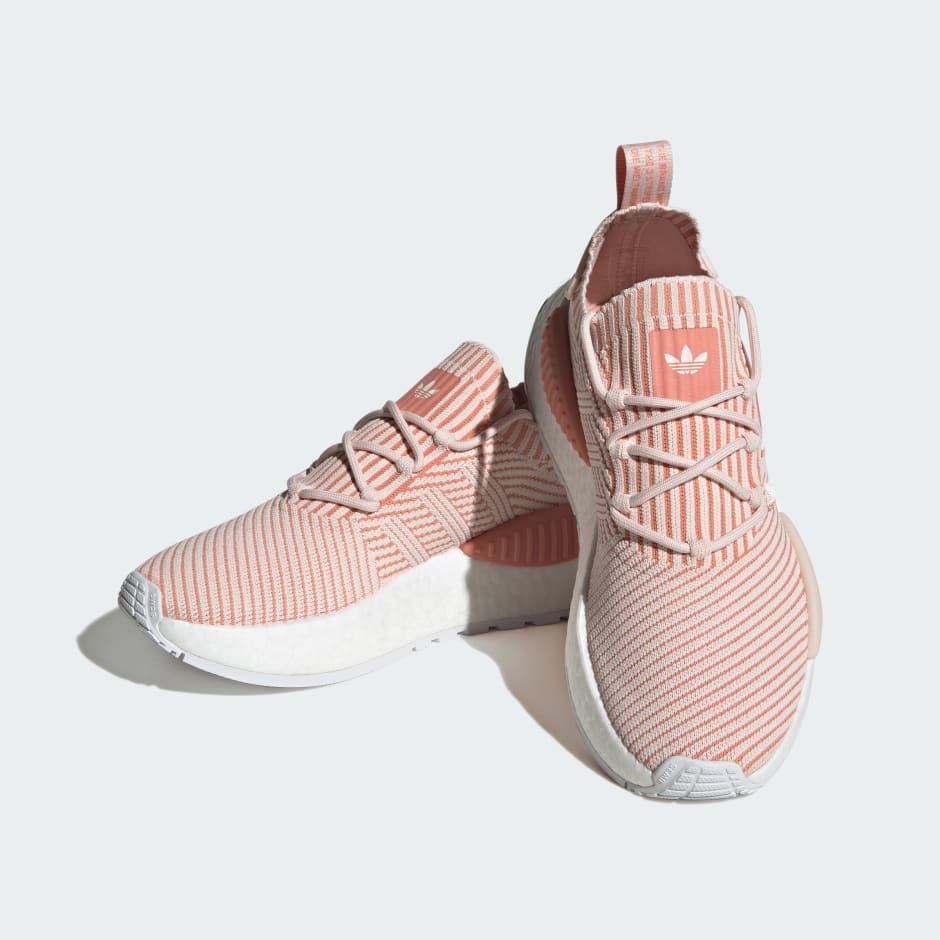 Original nmd clearance pink