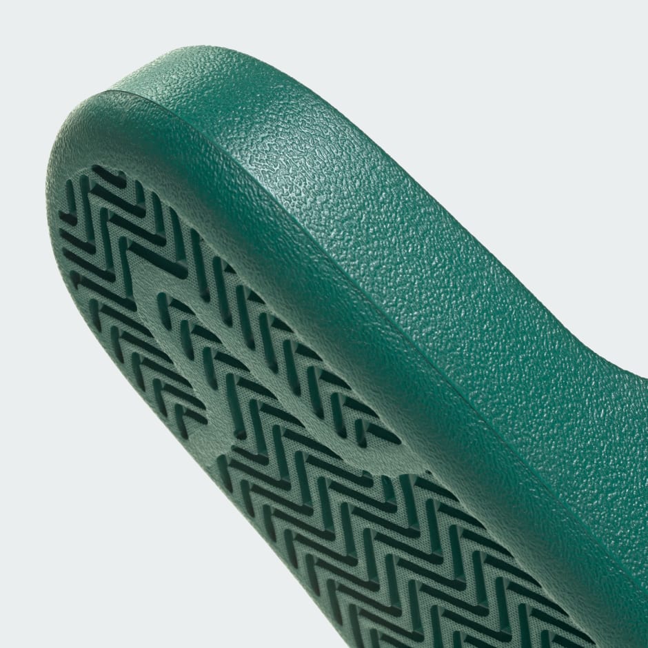 ȘLAPI ANII 2000 ADILETTE