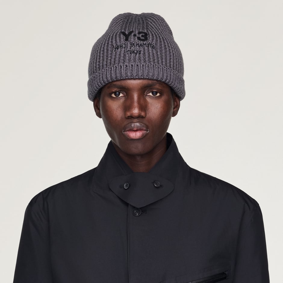 Căciulă Y-3 din tricot gros